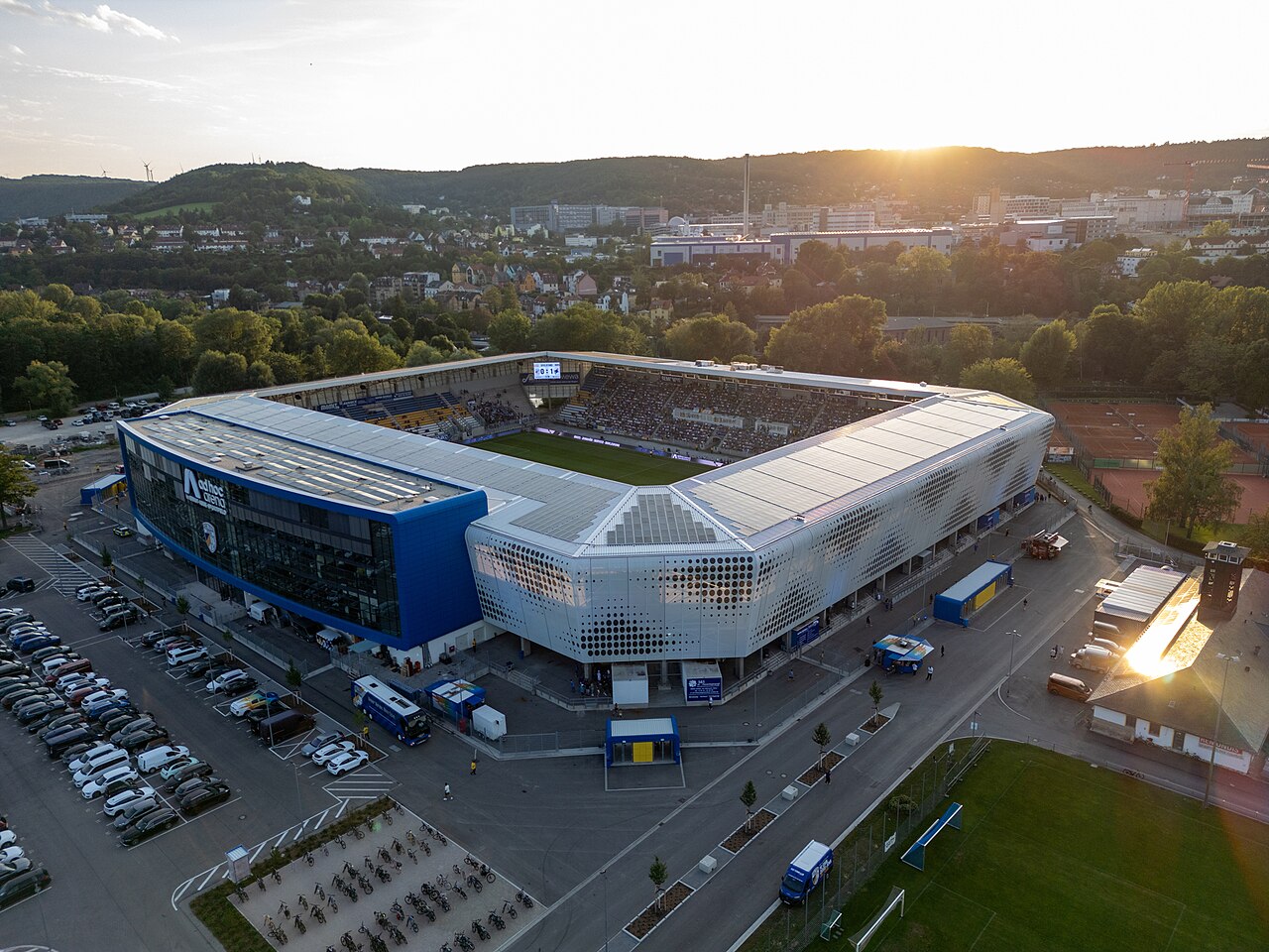 ad hoc arena im Ernst-Abbe-Sportfeld