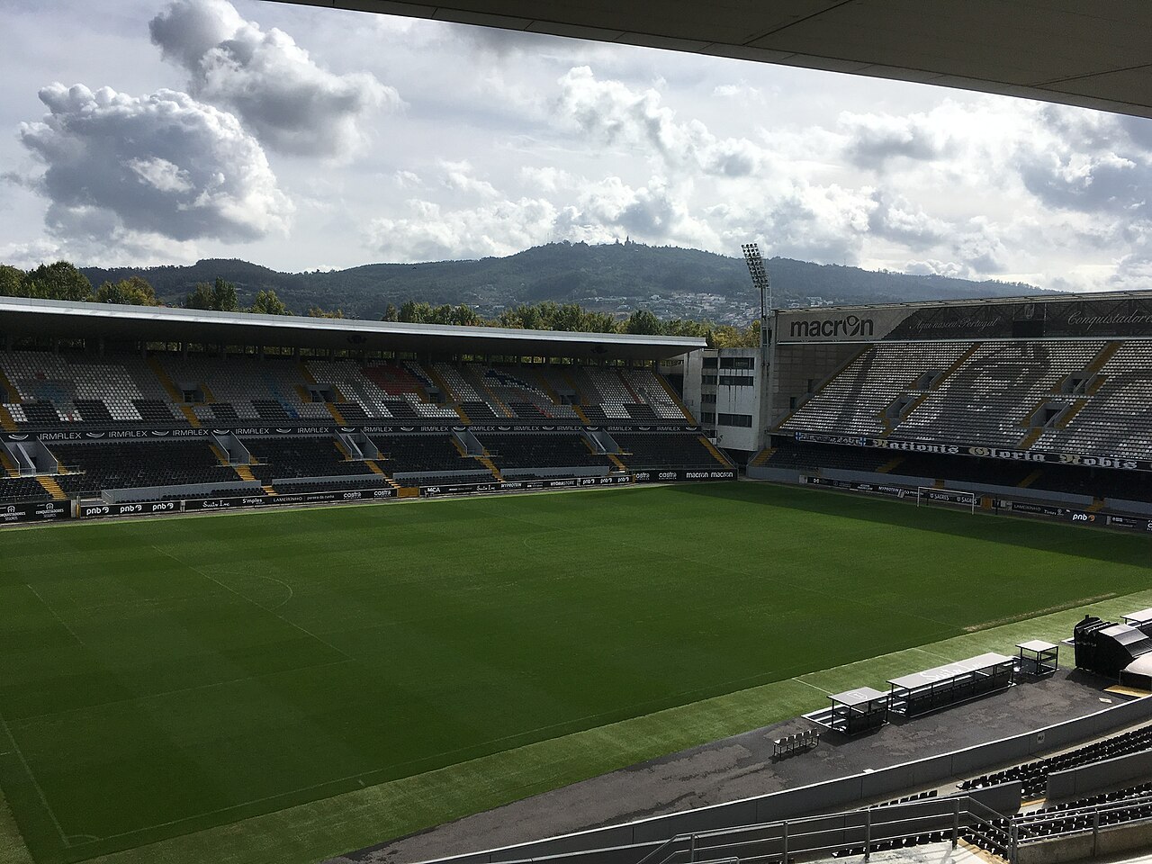 Estádio D. Afonso Henriques